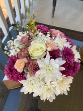 Load image into Gallery viewer, Large Bouquet