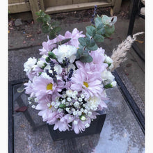 Load image into Gallery viewer, Centerpiece