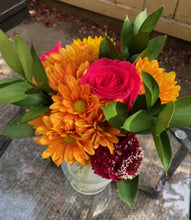 Load image into Gallery viewer, Medium Bouquet