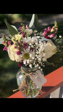 Load image into Gallery viewer, Medium Bouquet