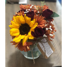 Load image into Gallery viewer, Small Bouquet
