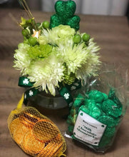 Load image into Gallery viewer, St Patrick's Day Bouquet
